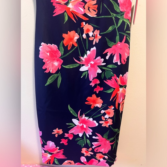 Vince Camuto Floral Dress - Picture 3 of 5